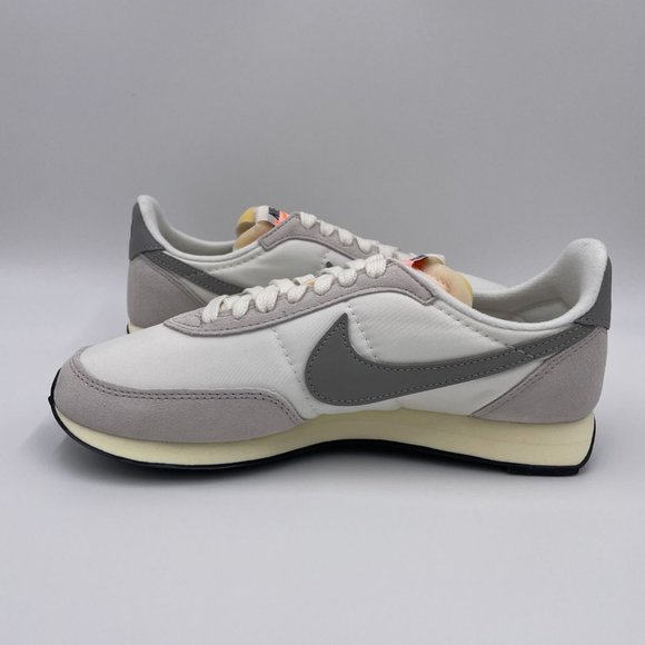 Nike Waffle Trainer 2 SE Mens Shoes - Picture 2 of 8